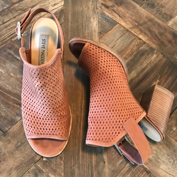 Steve Madden Open toe bootie - Picture 7 of 8